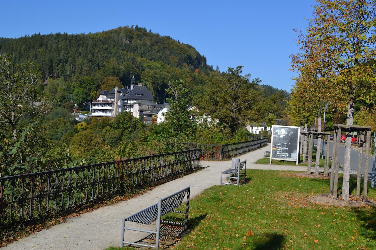 Hotel Weisser Hirsch Schwarzburg Extérieur photo
